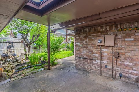 Tiny photo for 1922 Hickory Lawn Drive, Houston, TX 77077 (MLS # 49003388)