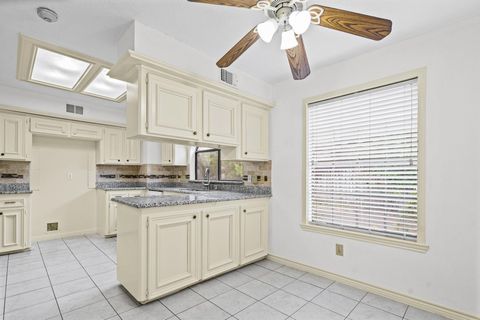 Tiny photo for 1922 Hickory Lawn Drive, Houston, TX 77077 (MLS # 49003388)