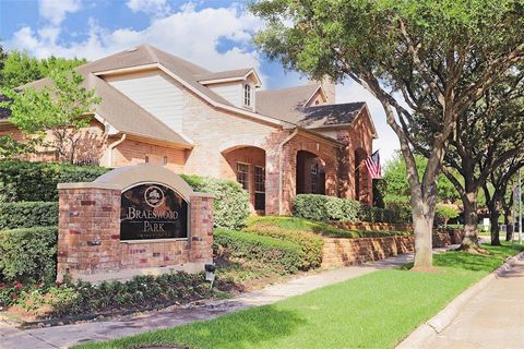 Photo of 2255 Braeswood Park Drive #329, Houston, TX 77030 (MLS # 98177690)