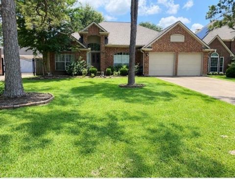 Photo of 1142 Knoll Crest Court, Sugar Land, TX 77479 (MLS # 65743219)