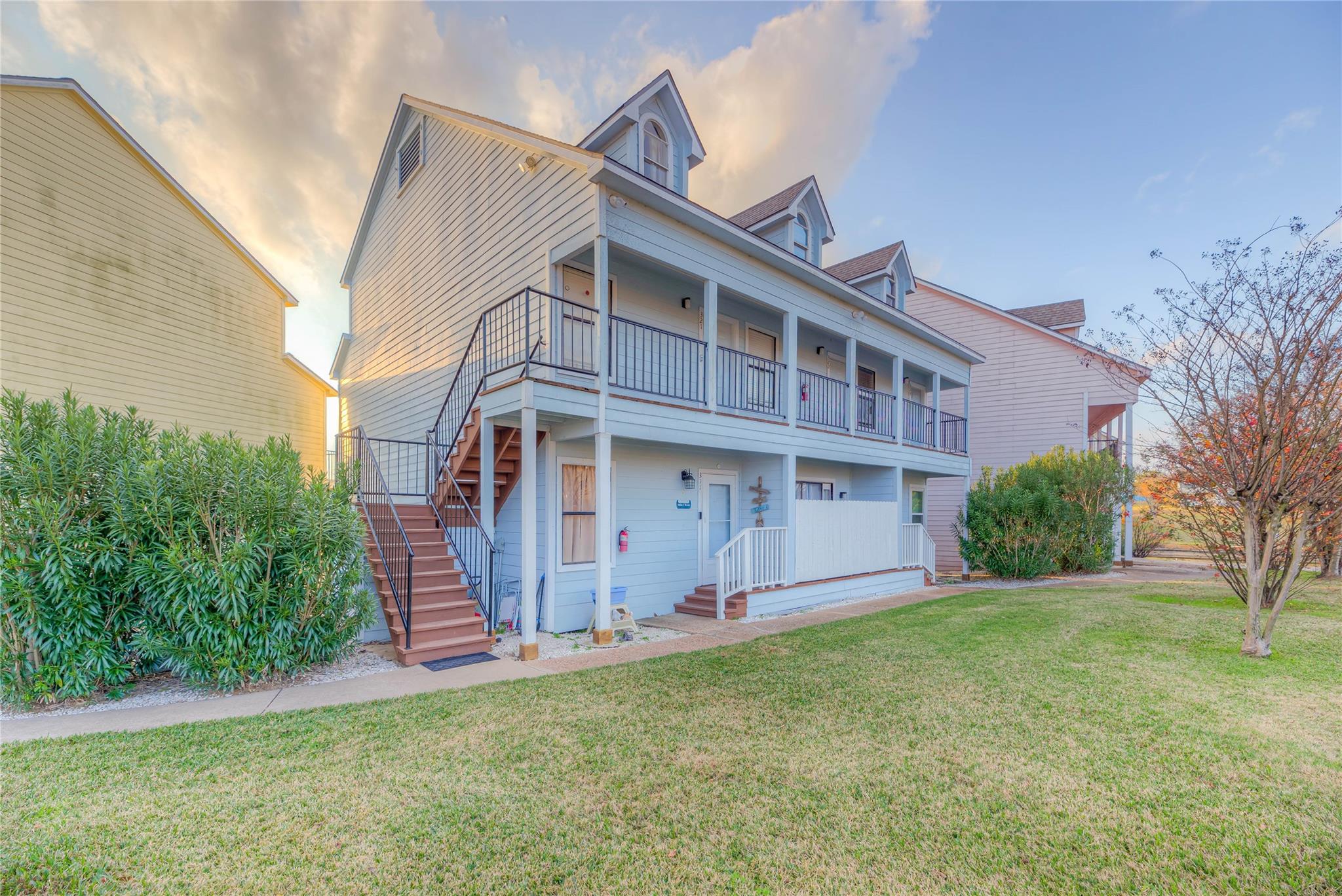 445 Carolcrest Lane 323