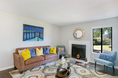 Photo of 4600 West Pioneer Drive Dr #329, Irving, TX 75061 (MLS # 52012793)