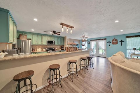 757 Big Woods Road New Waverly TX 77358