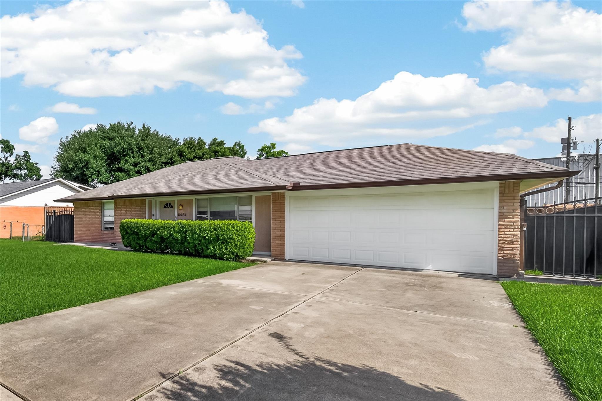 10935 Timberoak Drive
