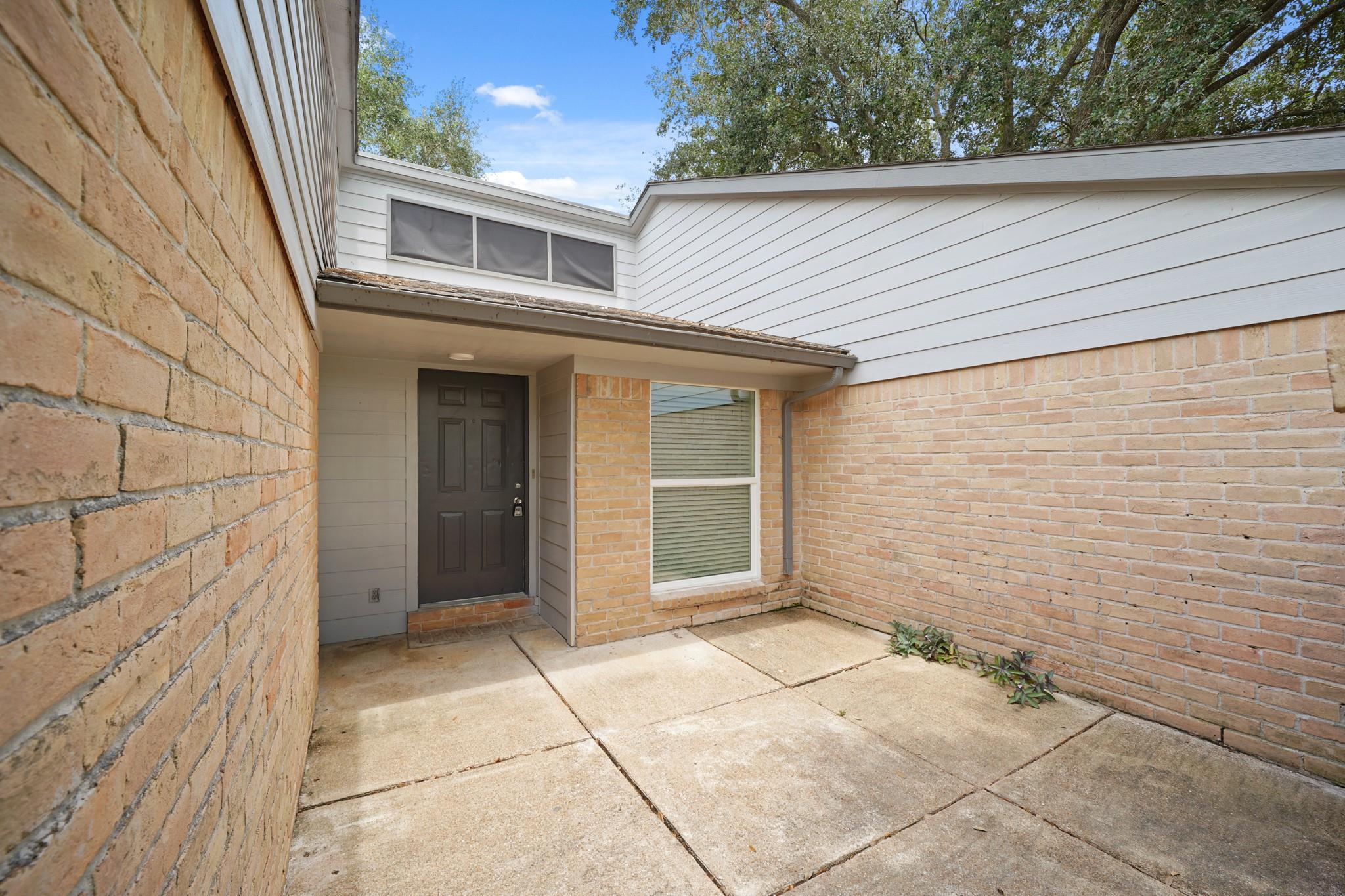 22202 Cimarron Parkway