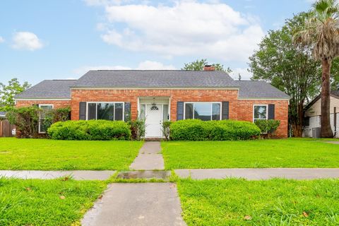 Photo of 8819 Hazen Street, Houston, TX 77036 (MLS # 85510688)