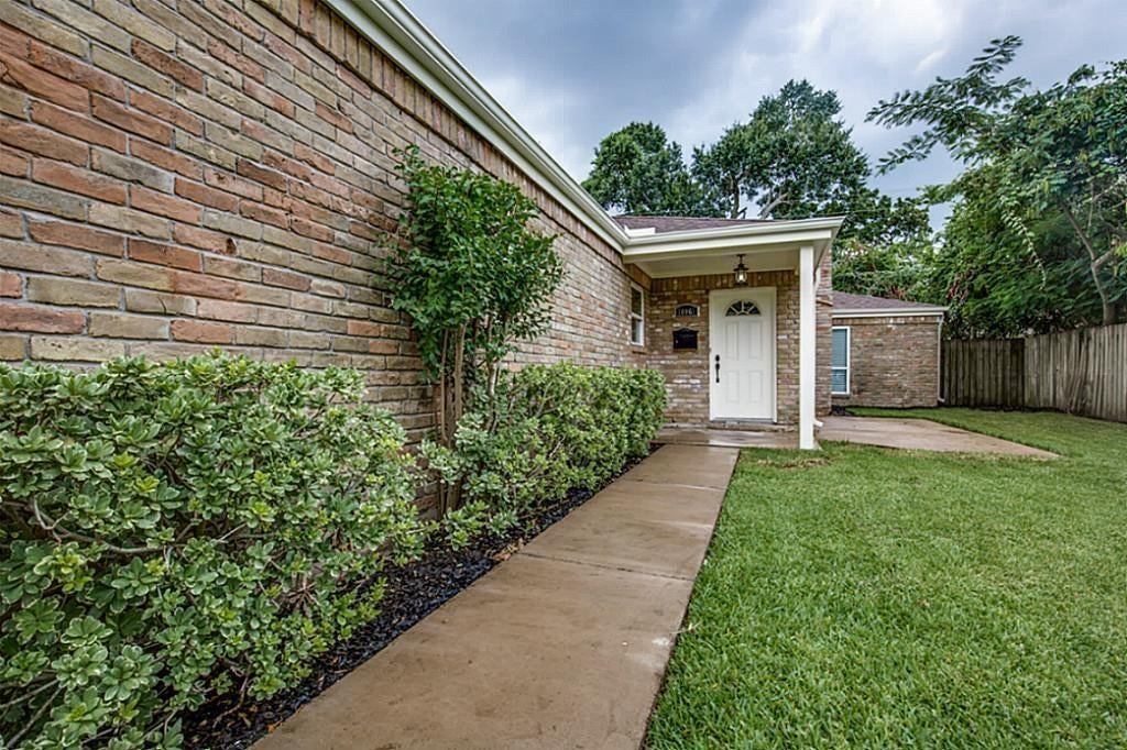 10061 Timberwood Drive