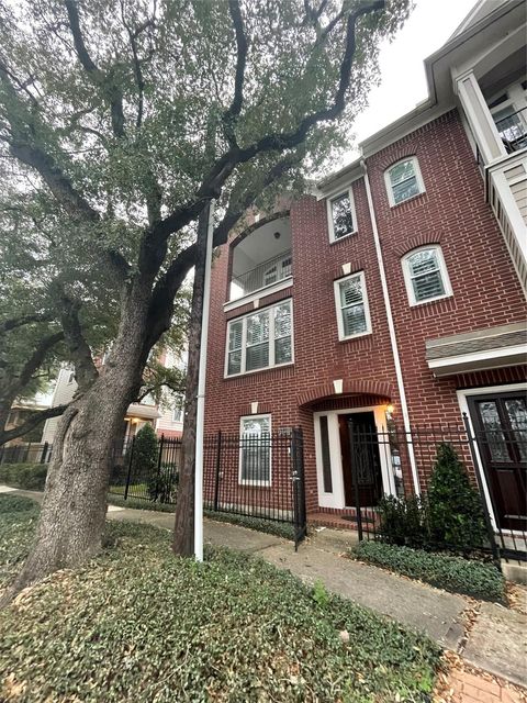 Photo of 1040 La Rue Street, Houston, TX 77019 (MLS # 45792994)