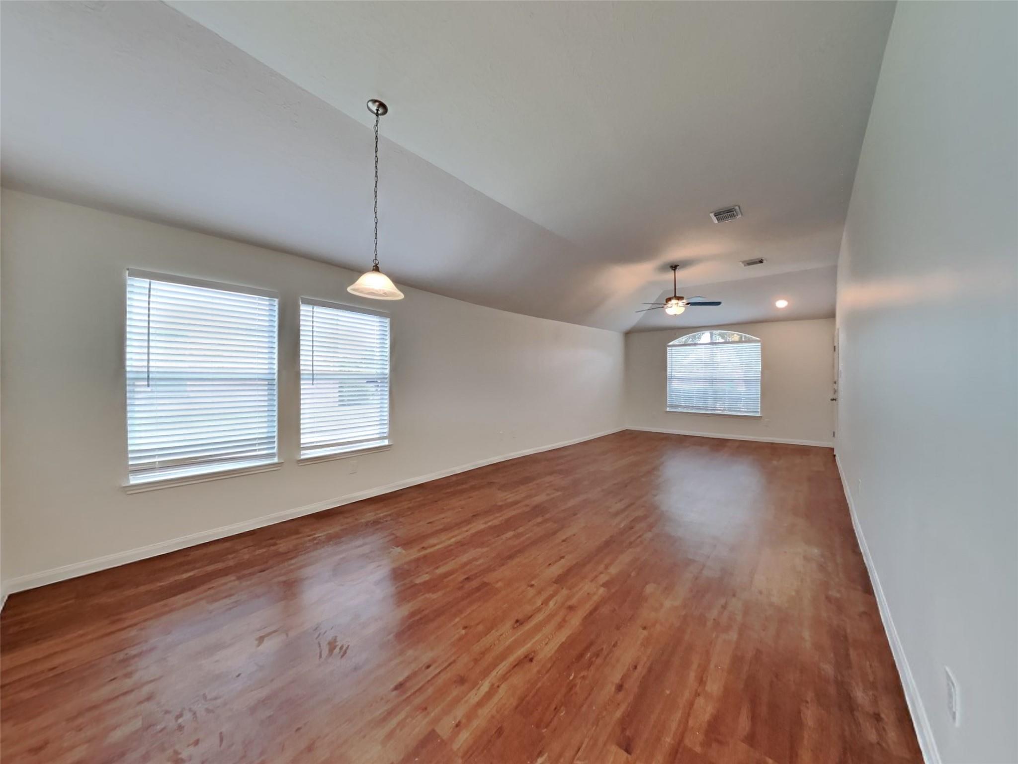3906 Hawthorne Glen Court