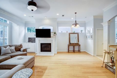 Photo of 5312 Blossom St St, Houston, TX 77007 (MLS # 12187171)