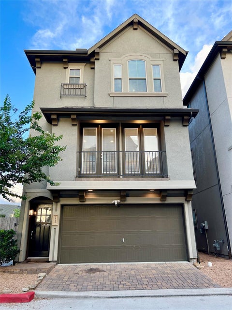 Photo of 1520 Grayson Oaks Place, Houston, TX 77043 (MLS # 58550295)