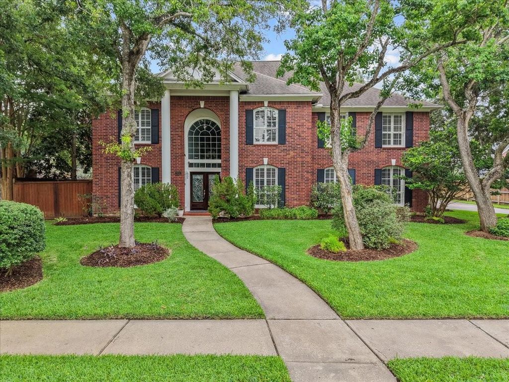 Photo of 914 Pinewood Lane, Seabrook, TX 77586 (MLS # 18431808)