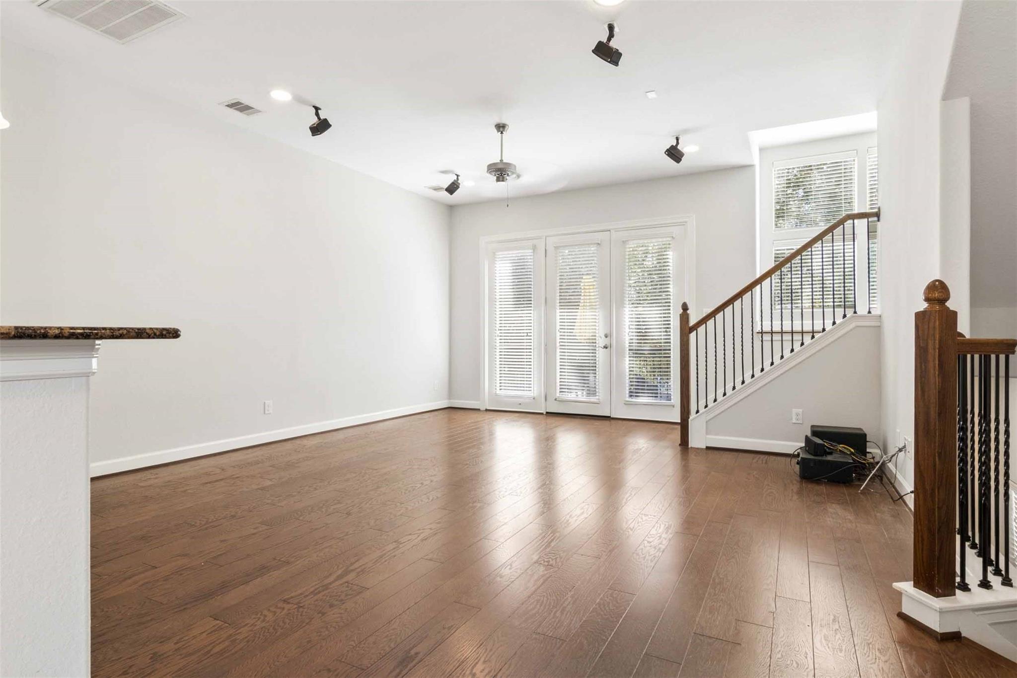 2811 Clay Street