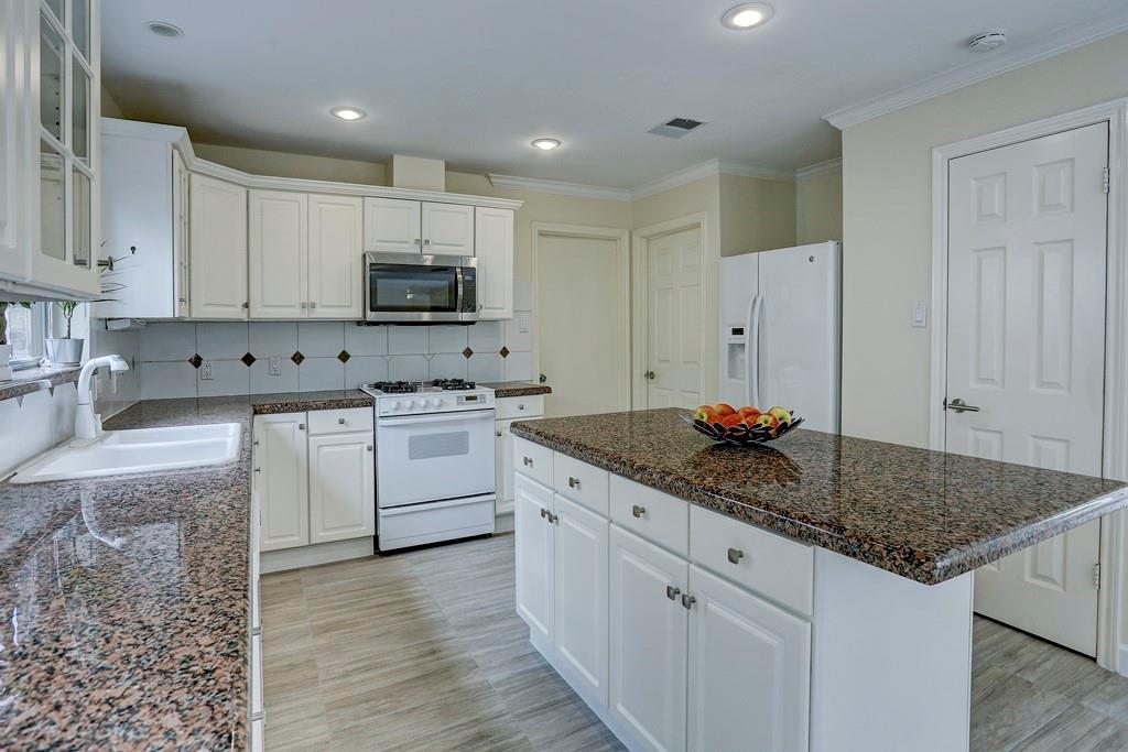 13819 Starhill Court