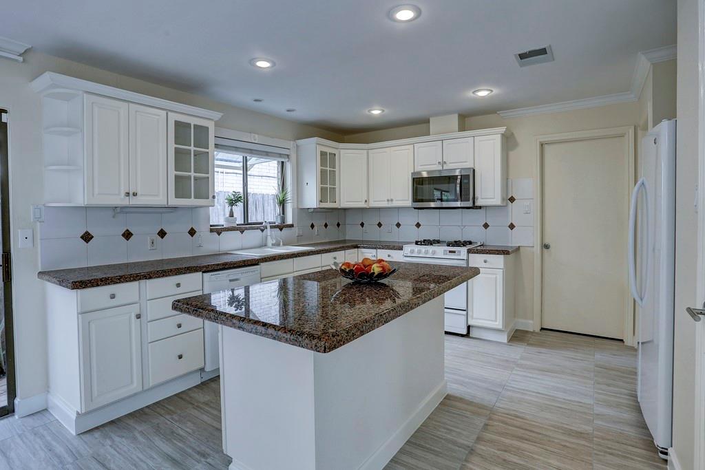 13819 Starhill Court