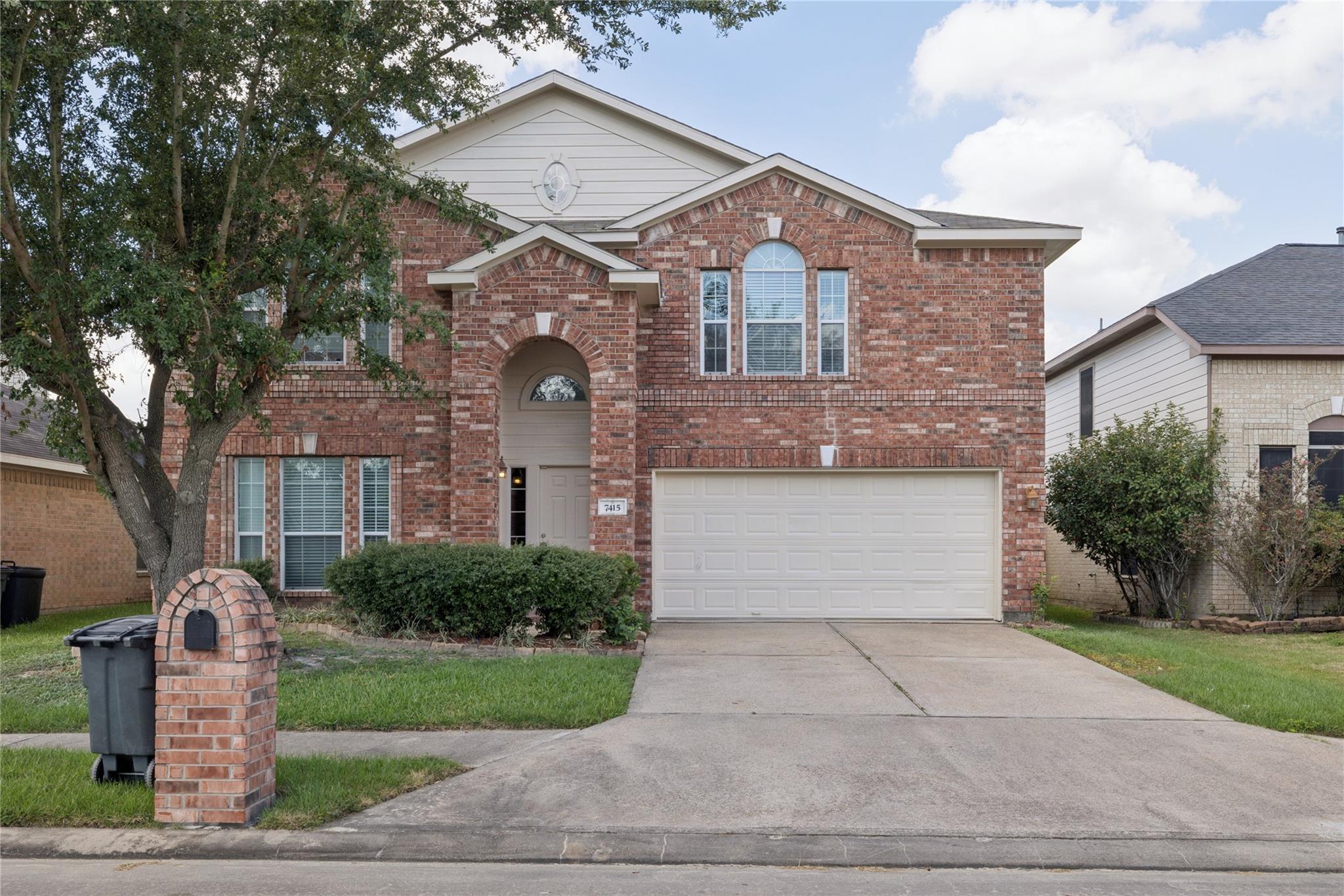 7415 Forestay Lane