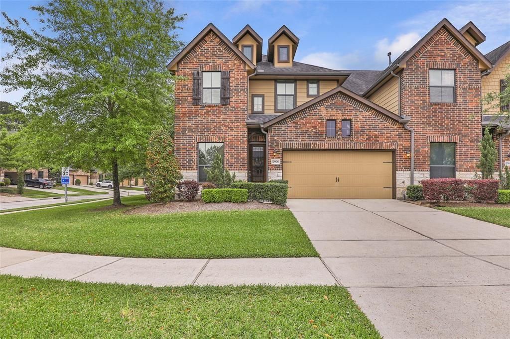 Photo of 17906 Arapaho Hill Lane, Humble, TX 77346 (MLS # 33656392)