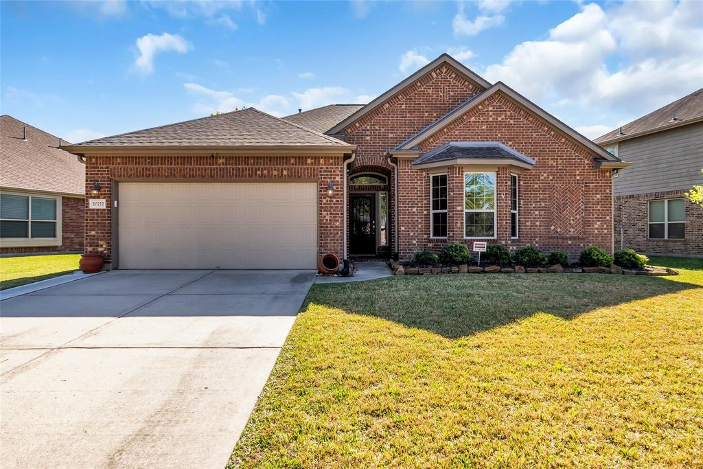 Photo of 20722 Oakhurst Creek Dr Dr, Porter, TX 77365 (MLS # 54173615)