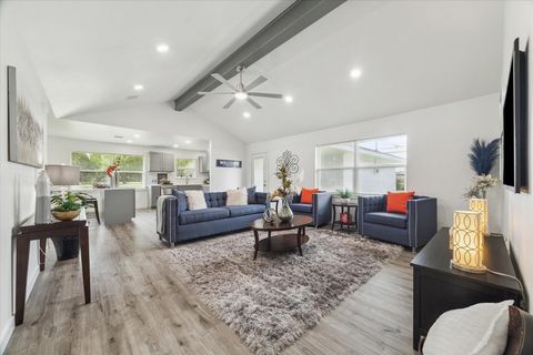 Photo of 803 Hackberry Street, Stafford, TX 77477 (MLS # 41333743)