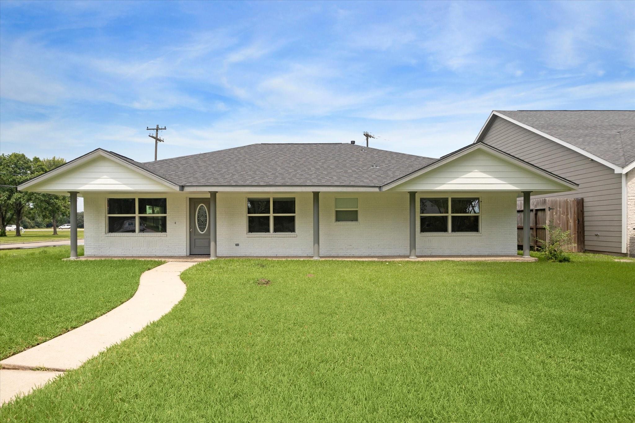 803 Hackberry Street