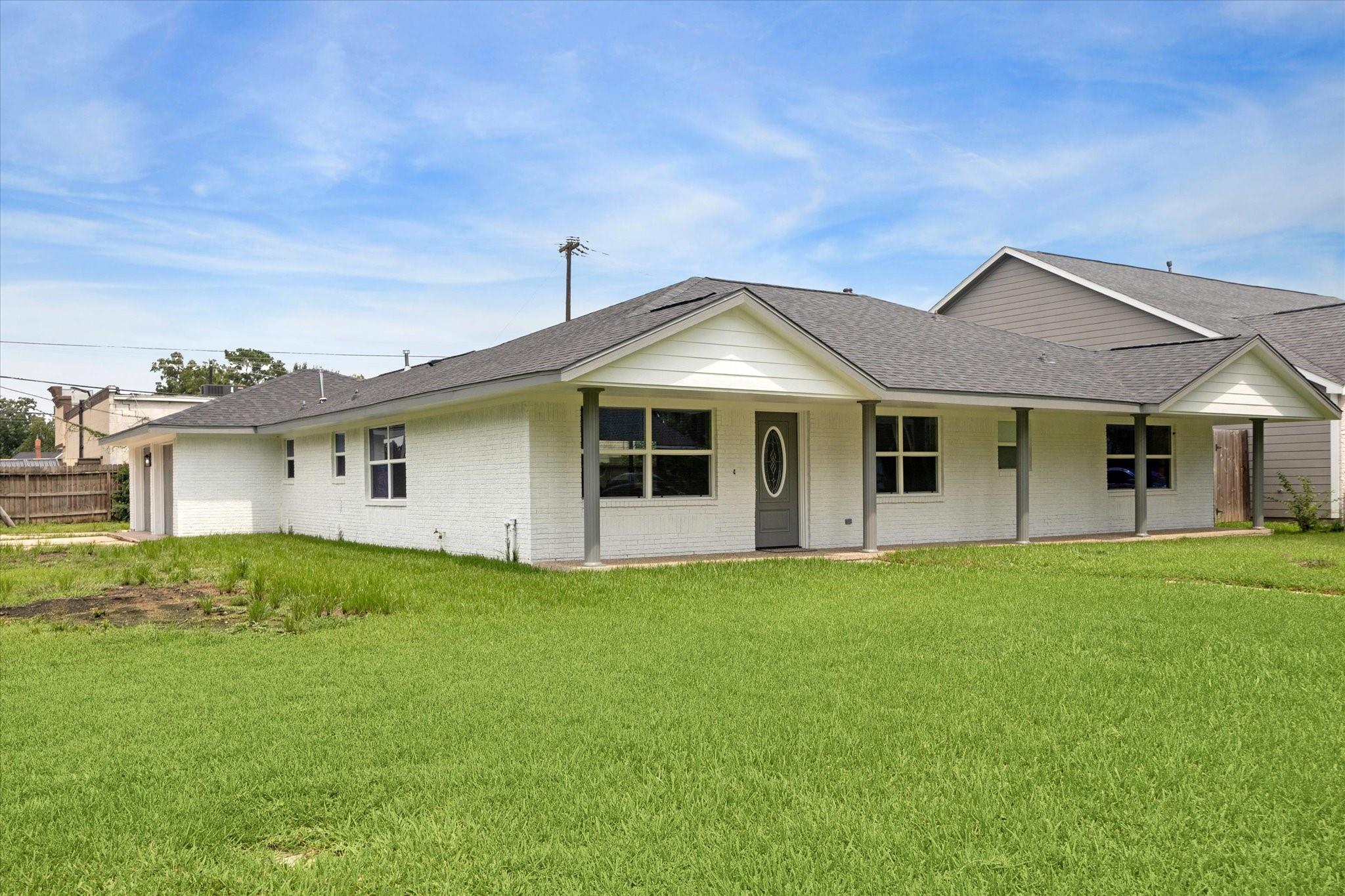 803 Hackberry Street