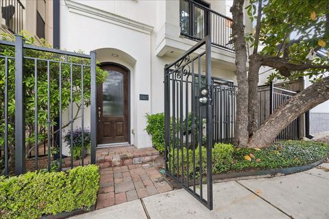 Photo of 1407 Shearn Street, Houston, TX 77007 (MLS # 21969652)