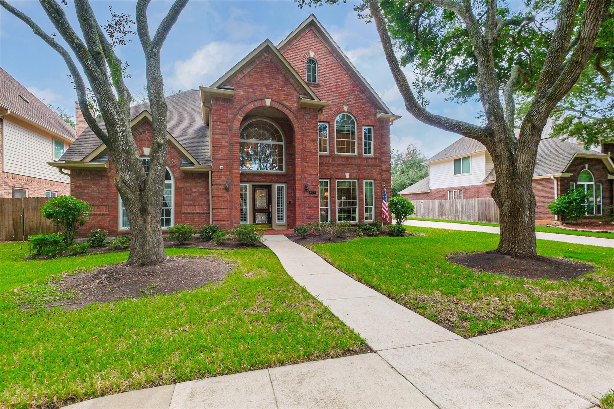 633 Clarenda Falls Drive