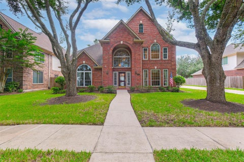 Photo of 633 Clarenda Falls Drive, Sugar Land, TX 77479 (MLS # 93738835)