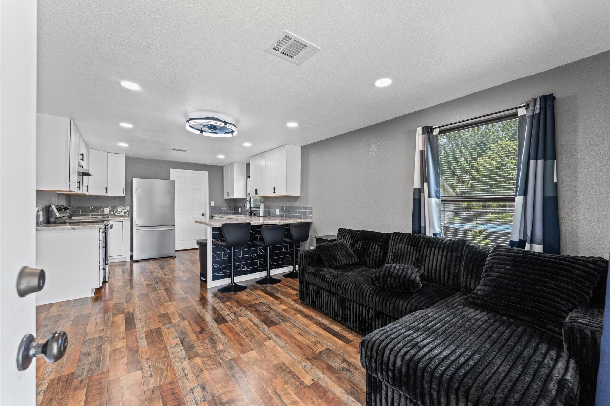 1219 Walnut Avenue