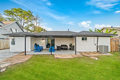 Tiny photo for 12007 Sharpcrest Street, Houston, TX 77072 (MLS # 6293299)