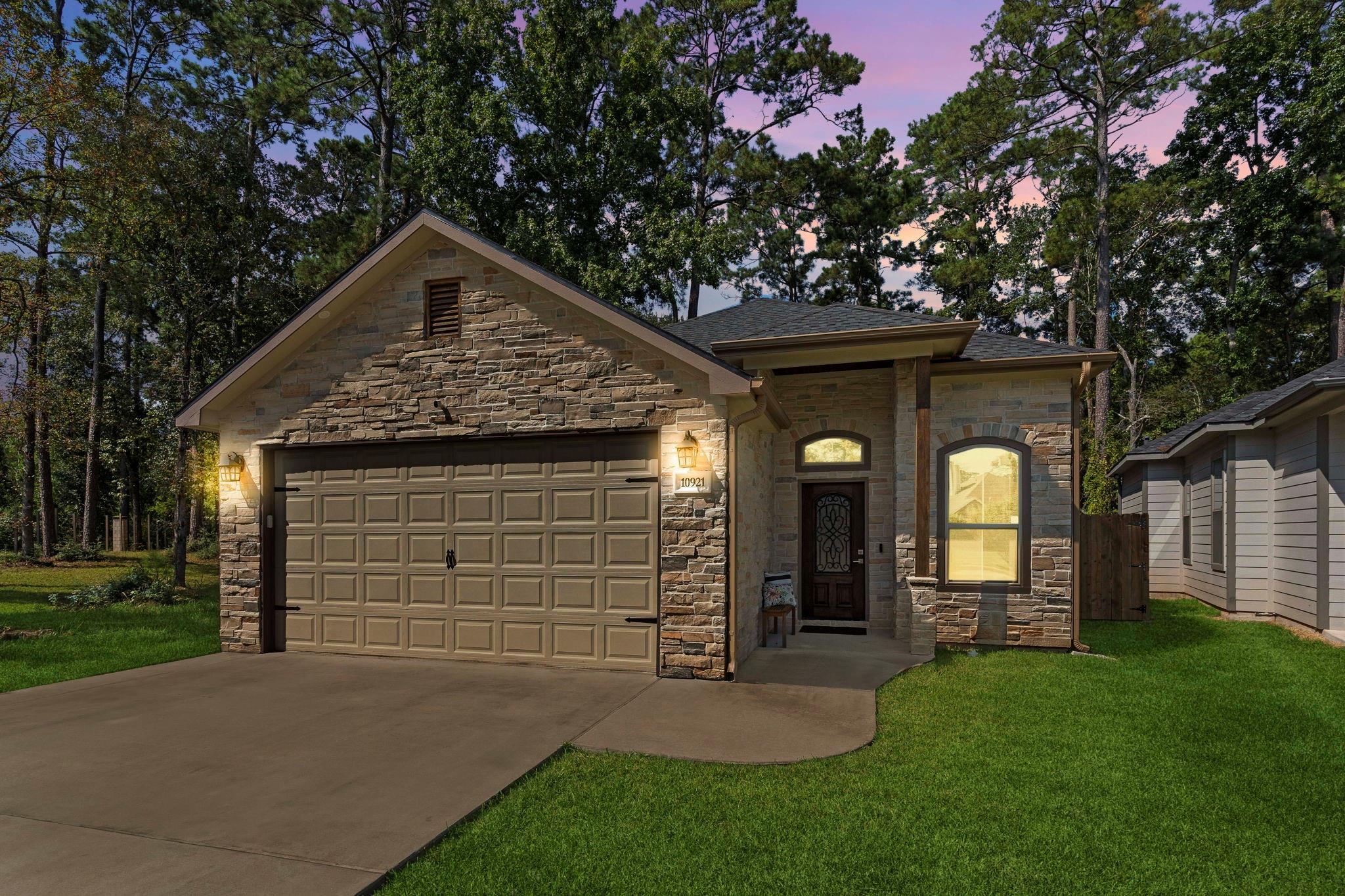 10921 Oriole Place