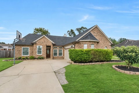 Photo of 18618 Autumn Hills Drive, Katy, TX 77449 (MLS # 46709058)