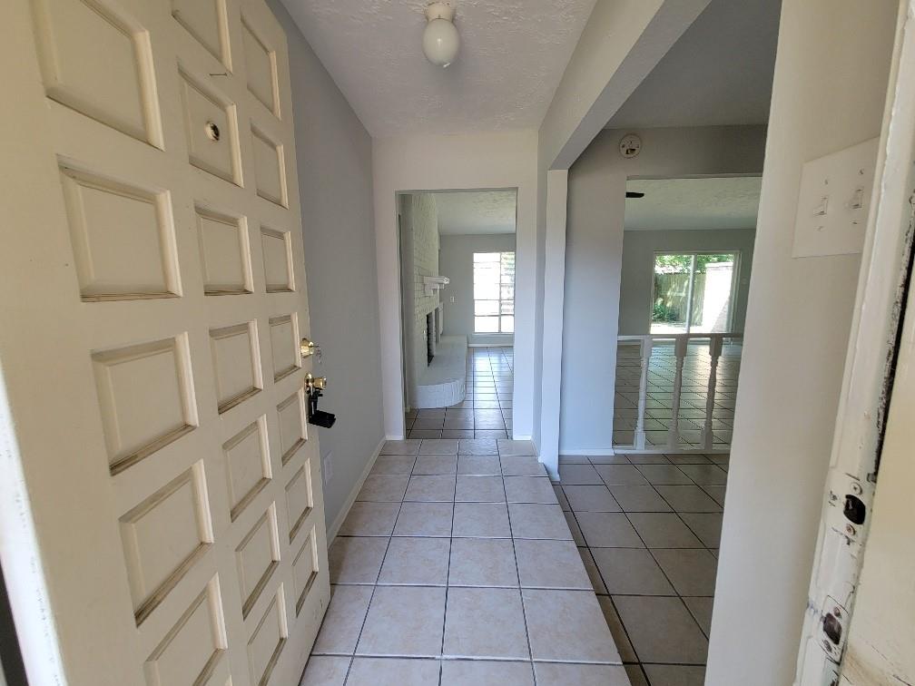 Photo of 9914 Towne Brook Lane, Sugar Land, TX 77498 (MLS # 7316165)