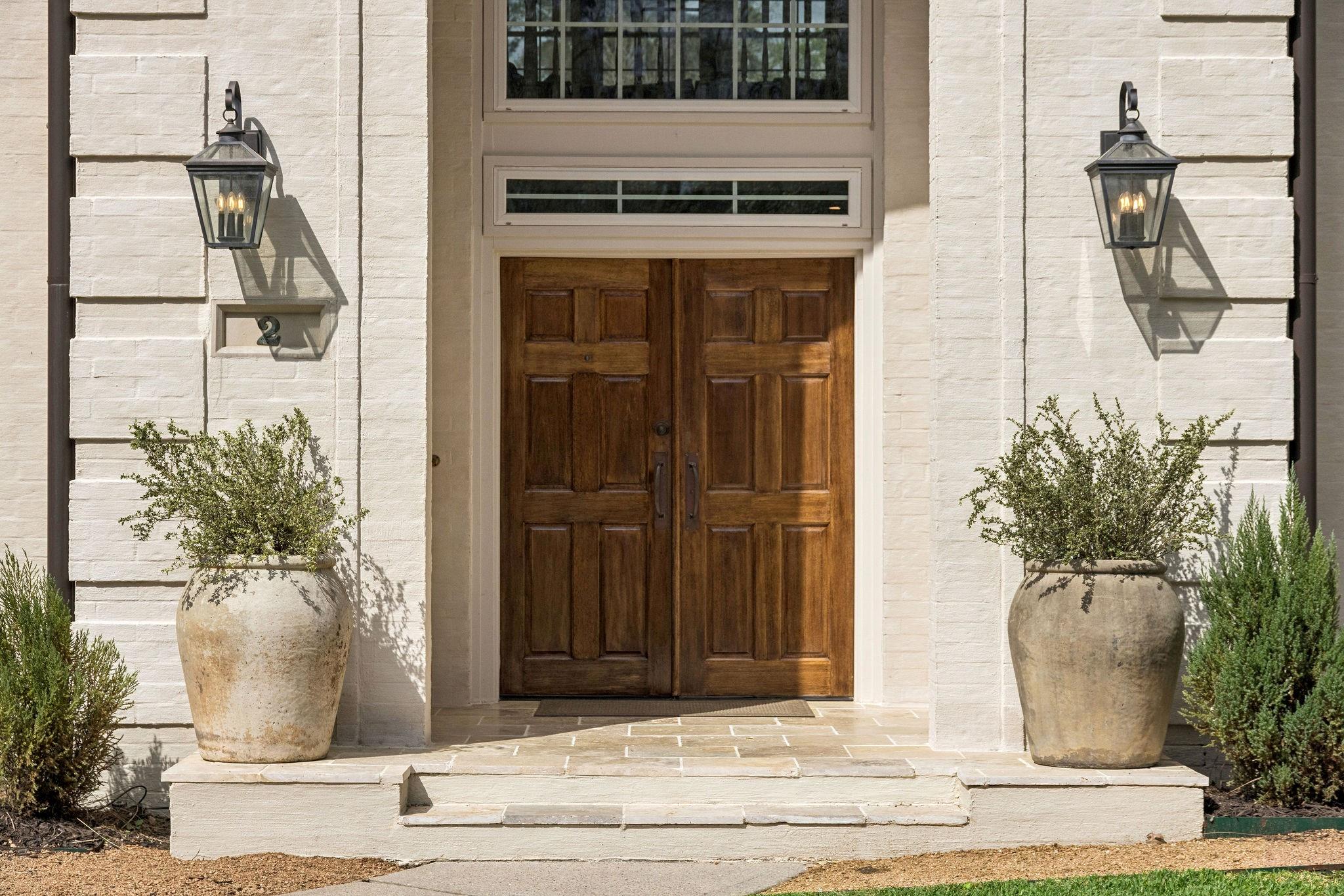 2 Thundercreek Place