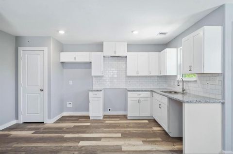 Tiny photo for 622 Maple Way, Houston, TX 77015 (MLS # 90607162)