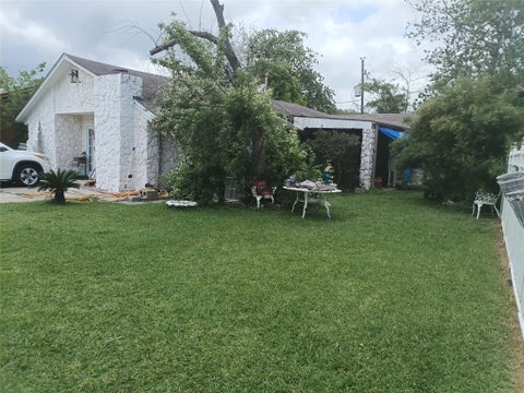 Tiny photo for 17211 Woodburn Drive, Houston, TX 77049 (MLS # 67244069)