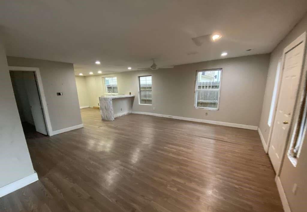 820 E 38th Street