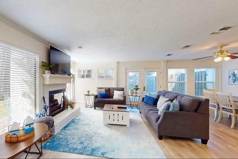 Photo of 3935 Knollcrest Drive, Montgomery, TX 77356 (MLS # 24683959)