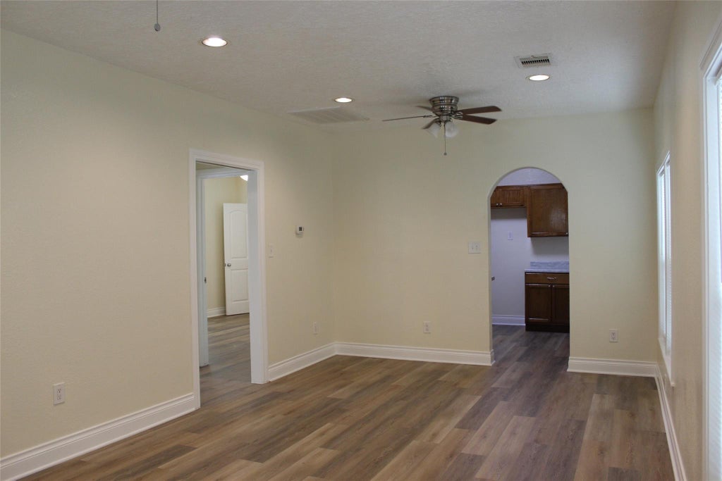 Photo of 410 Hahlo Street, Houston, TX 77020 (MLS # 8939112)