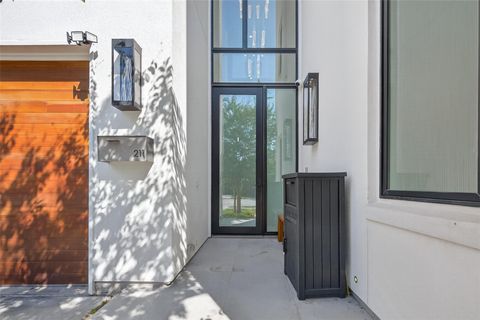 Tiny photo for 211 Stratford Street, Houston, TX 77006 (MLS # 61155346)