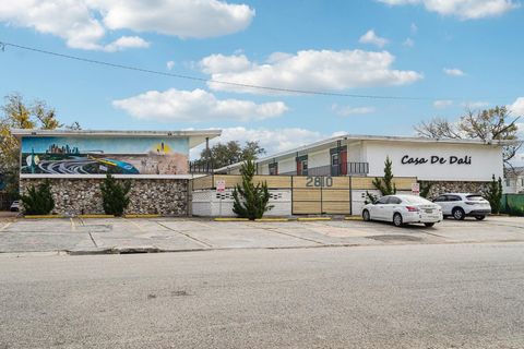 Photo of 2810 Beauchamp Street #28, Houston, TX 77009 (MLS # 56359037)