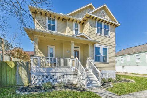 Homes For Sale - 1815 28th Street<br/> Galveston, TX 77550