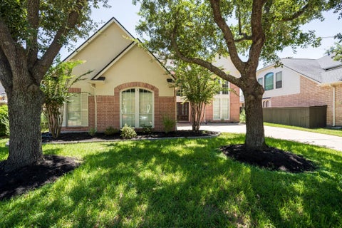 Photo of 12007 Costa Del Rey Court, Houston, TX 77041 (MLS # 23202788)