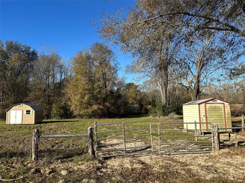 Vacant Land For Sale - 5604 County Road 364<br/> Buffalo, TX 75831