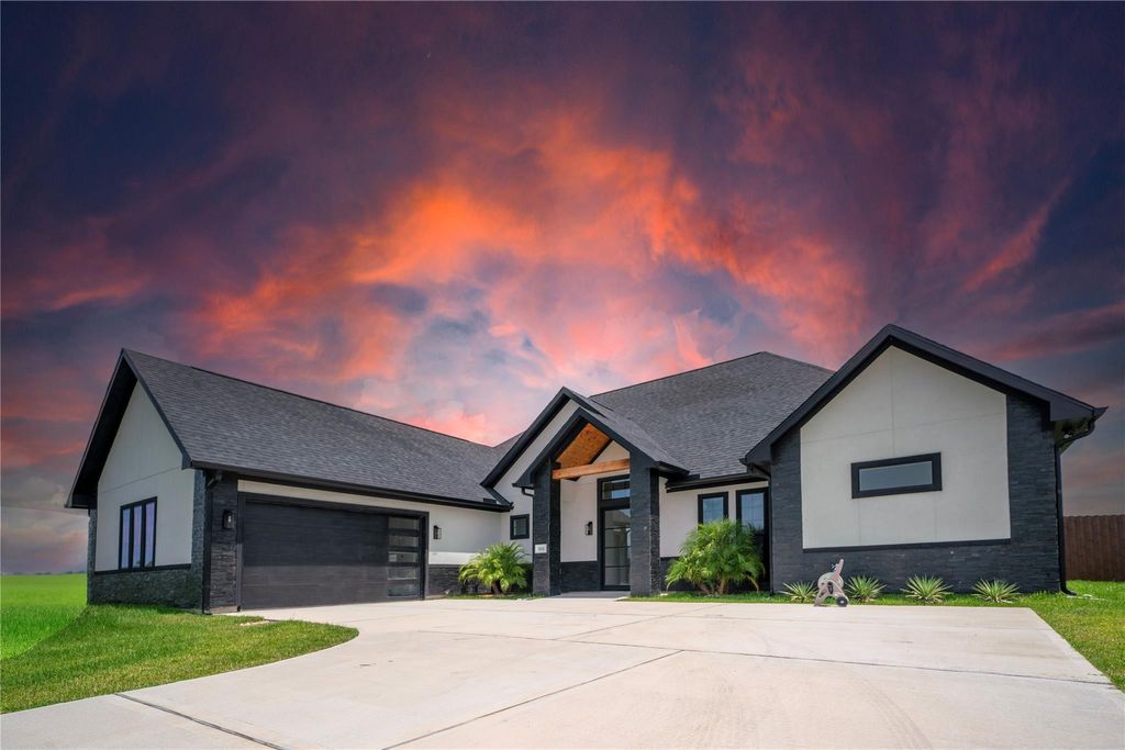 Photo of 13526 Whispering Sage Drive, Hockley, TX 77447 (MLS # 33753441)