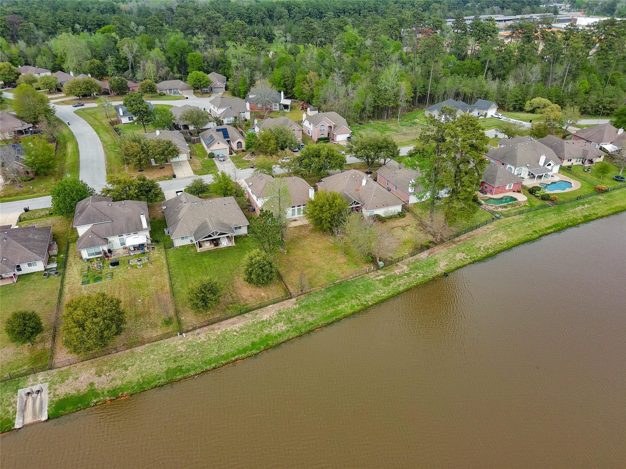 9219 E Lakeside Drive