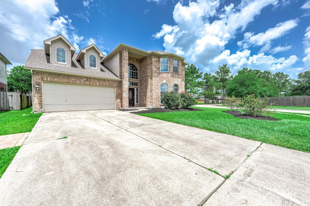 Photo of 3720 Armand Drive, Dickinson, TX 77539 (MLS # 92747541)