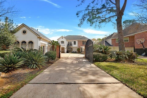 Photo of 5522 Olympiad Drive, Houston, TX 77041 (MLS # 33713468)