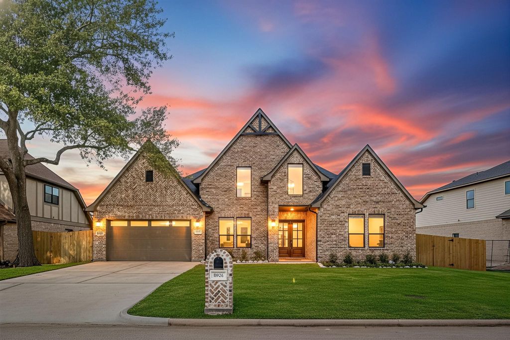 Photo of 8926 Sedgemoor Drive, Tomball, TX 77375 (MLS # 88098473)