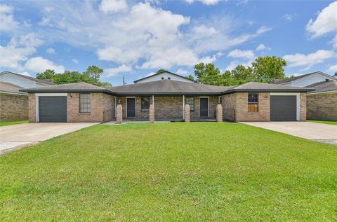 Photo of 4512 Avenue L #3, Santa Fe, TX 77510 (MLS # 68714594)